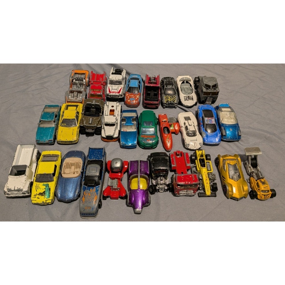 Hot Wheels Vintage 70s 80s 90s Lot of 29 Red Baron Diecast Cars 1:64 Scale